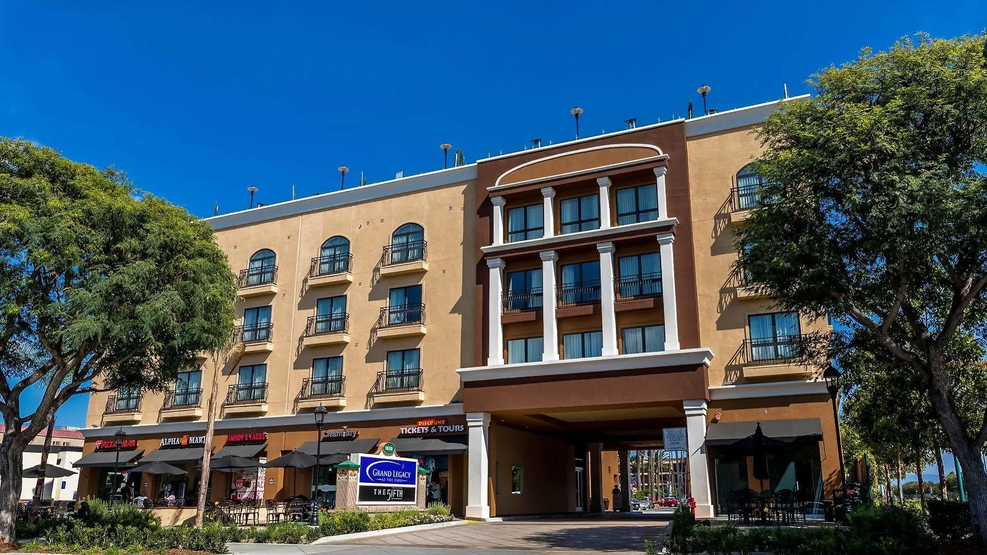 Grand Legacy At The Park Hotel Anaheim